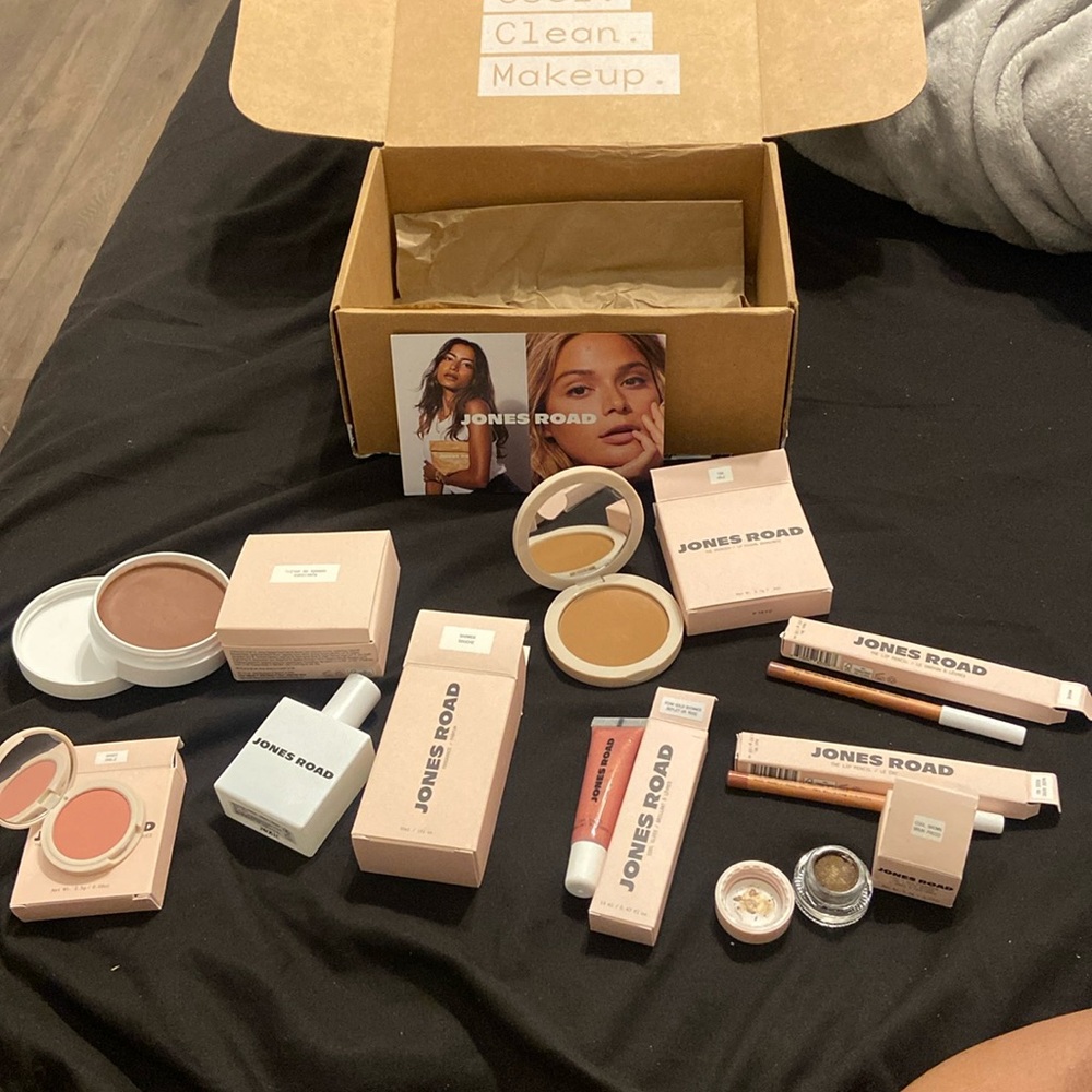 Jones Road Beauty PR Package